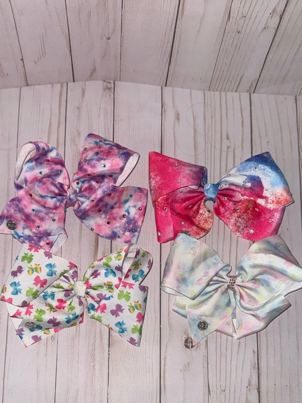 Jojo bows
